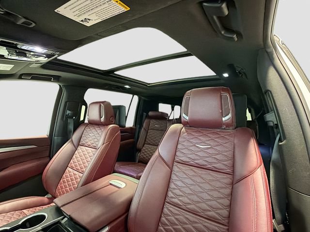 Used 2026 Cadillac Escalade ESV Sport w/ Touring Package AWD/4WD image 20