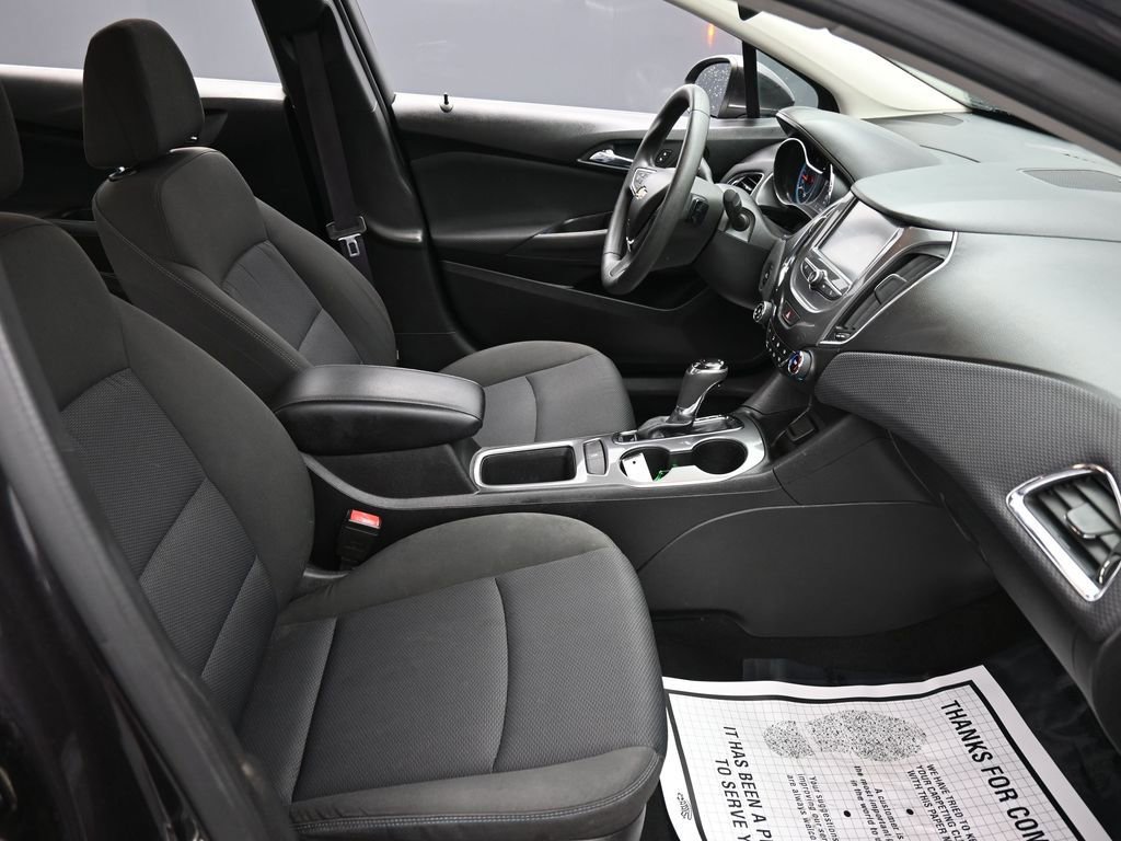 Used 2016 Chevrolet Cruze LT w/ Convenience Package image 19