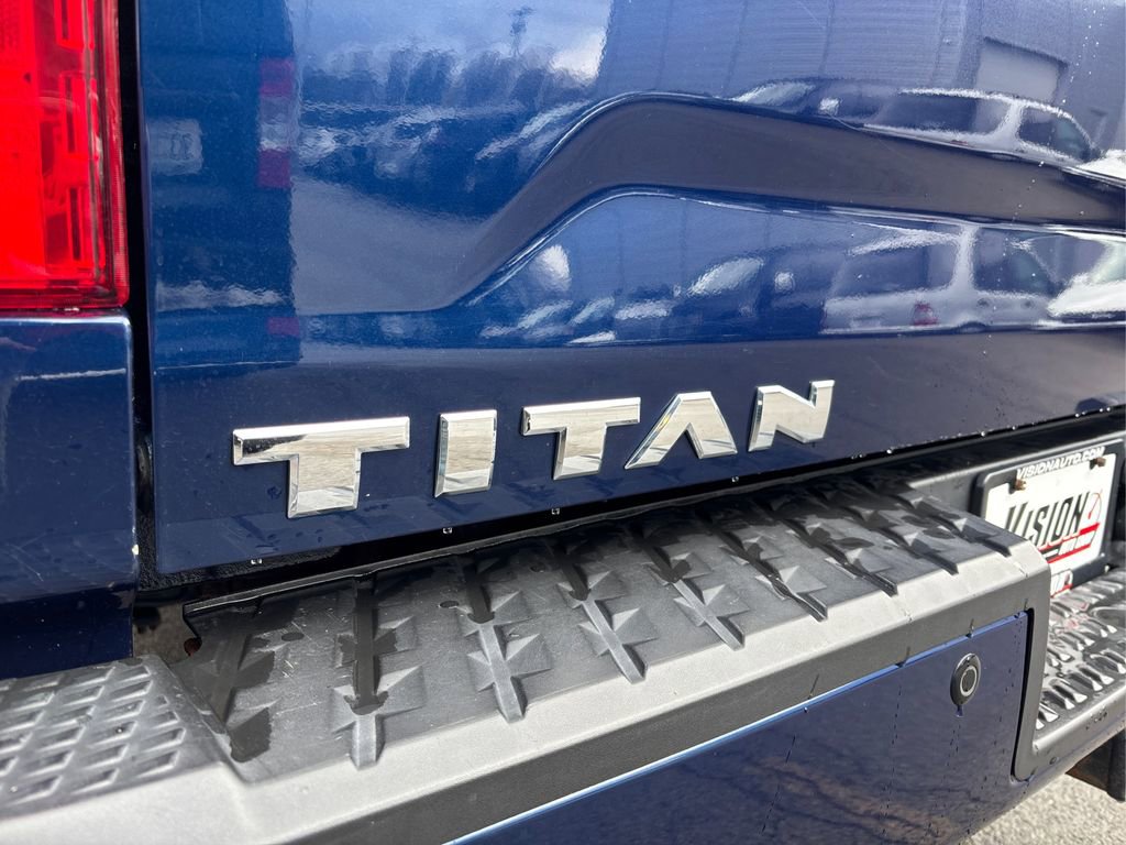 Used 2018 Nissan Titan PRO-4X w/ Pro-4x Convenience Package image 15