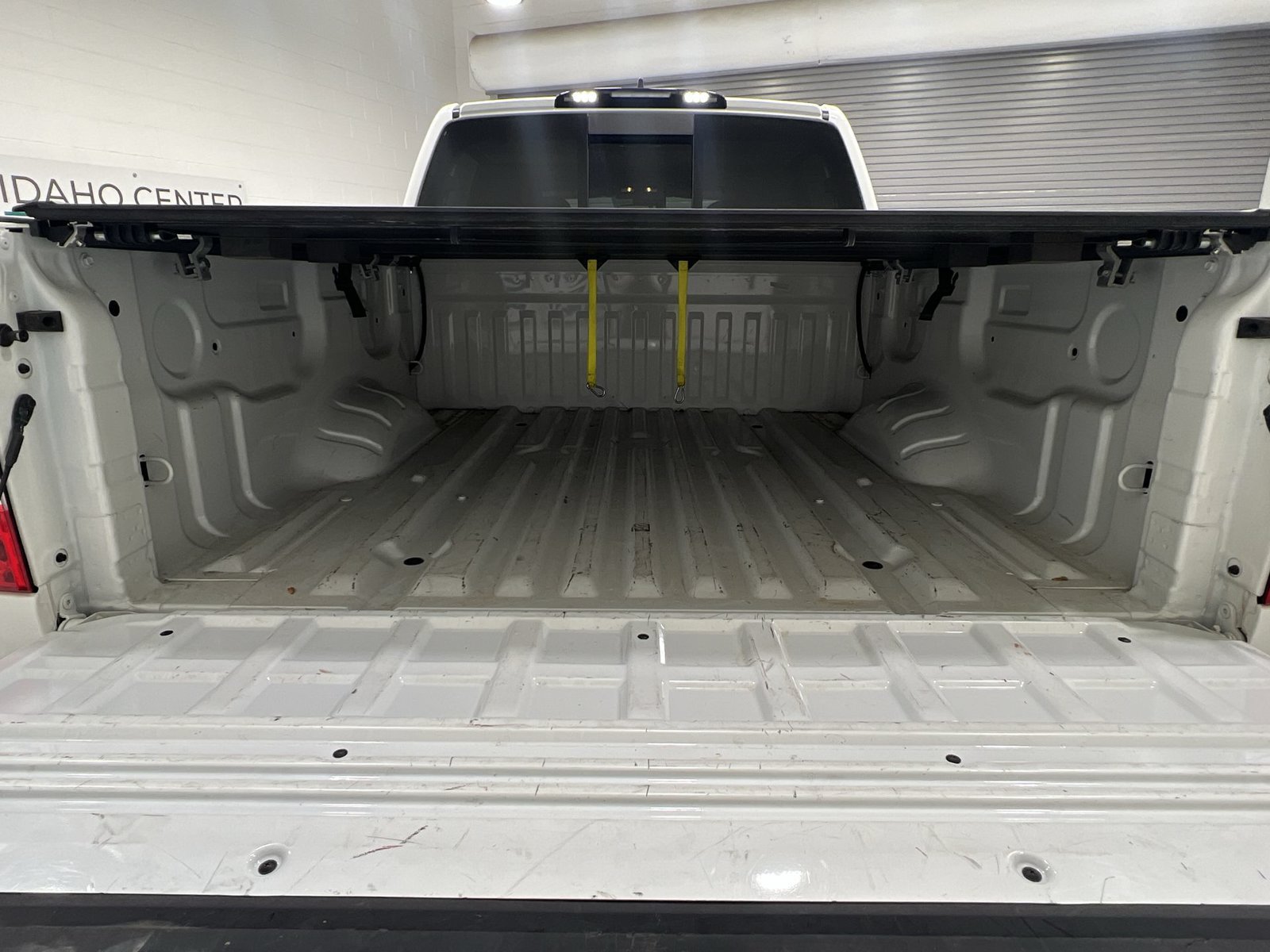 Used 2024 Nissan Titan SV AWD/4WD image 22