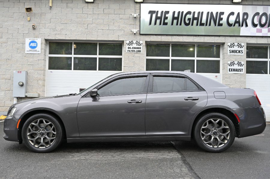 Used 2017 Chrysler 300 S w/ 300S Premium Group AWD/4WD image 4