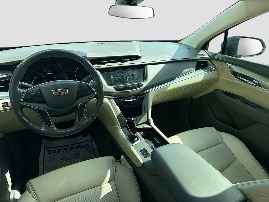 Used 2018 Cadillac XT5 Luxury w/ Driver Awareness Package image 24