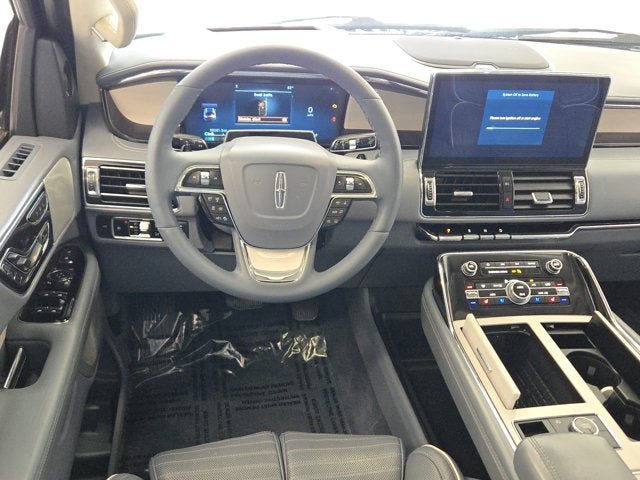 Used 2024 Lincoln Navigator L Black Label AWD/4WD image 19