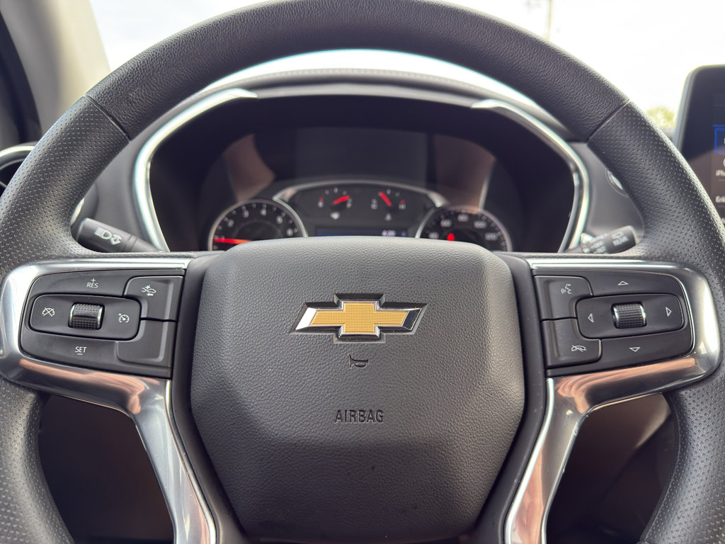 Used 2025 Chevrolet Blazer LT image 17