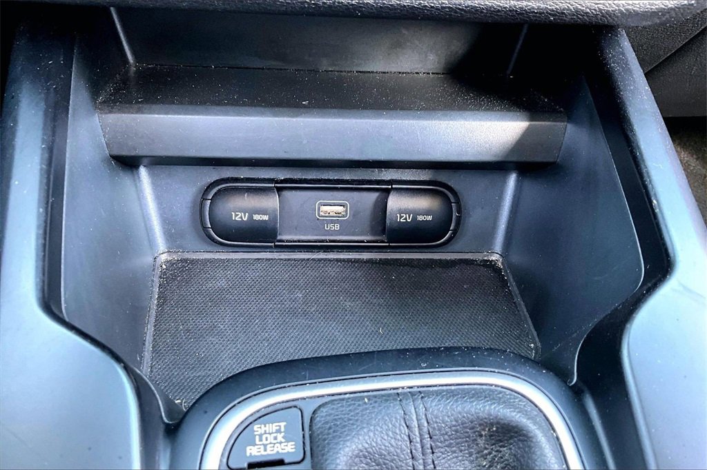 Certified 2024 Kia Soul LX w/ Option Group 015 image 24