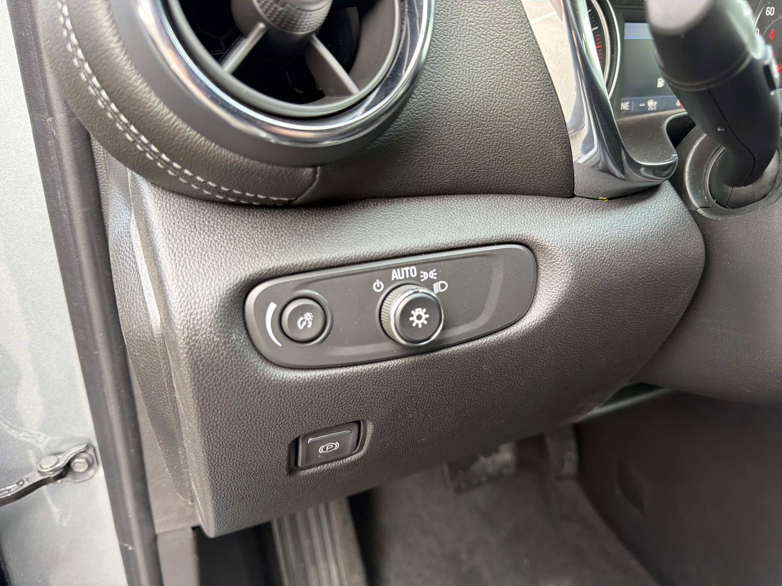 New 2026 Chevrolet Blazer LT w/ Convenience Package image 25