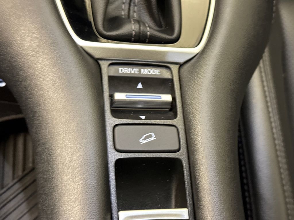 Certified 2024 Honda HR-V EX-L image 28