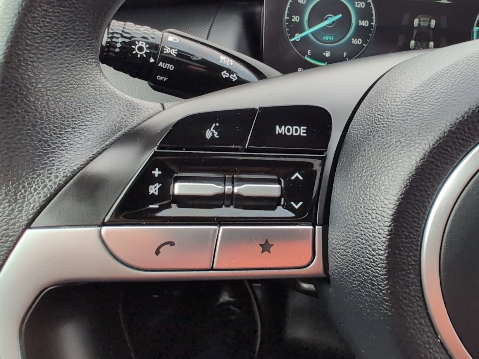 Used 2022 Hyundai Santa Cruz SEL w/ Activity Package image 19