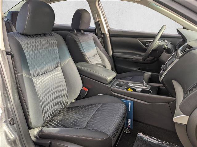 Used 2016 Nissan Altima 2.5 SV w/ Convenience Package image 21