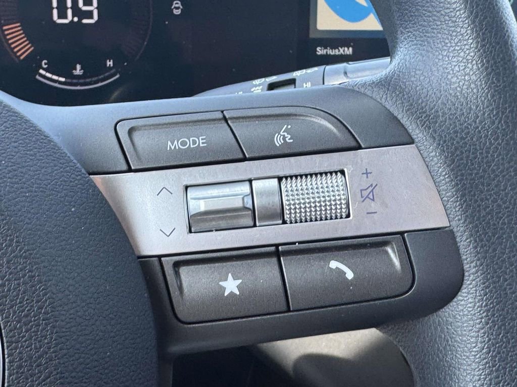 Certified 2026 Hyundai Kona SE AWD/4WD image 19