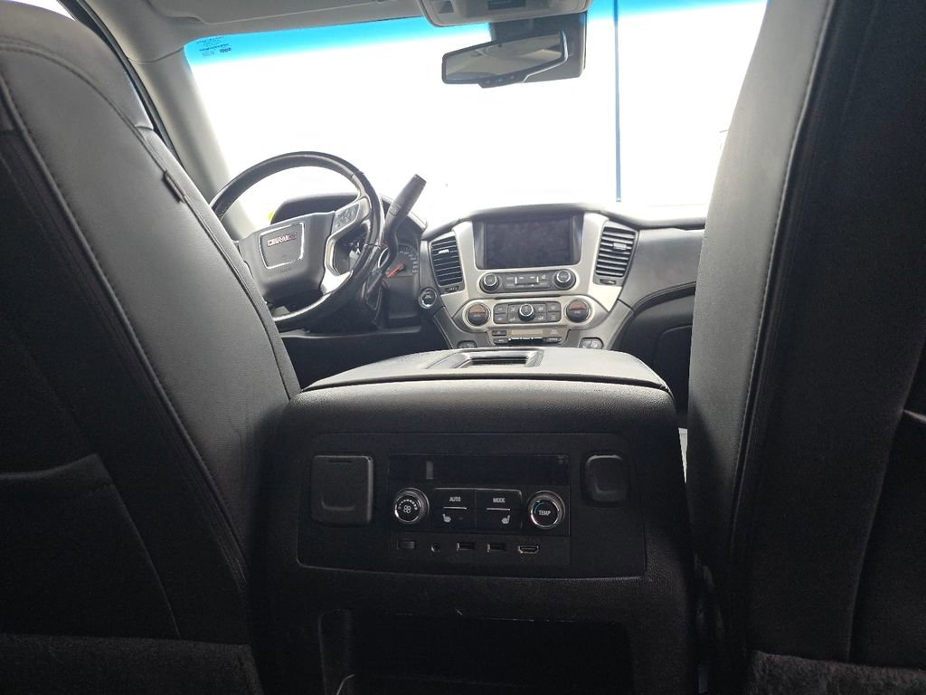 Used 2019 GMC Yukon XL SLT w/ Premium Edition image 24