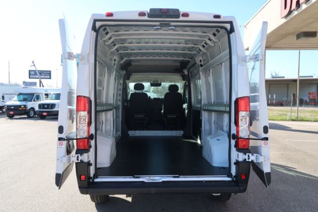 Used 2024 RAM ProMaster 2500 w/ Power Group image 7