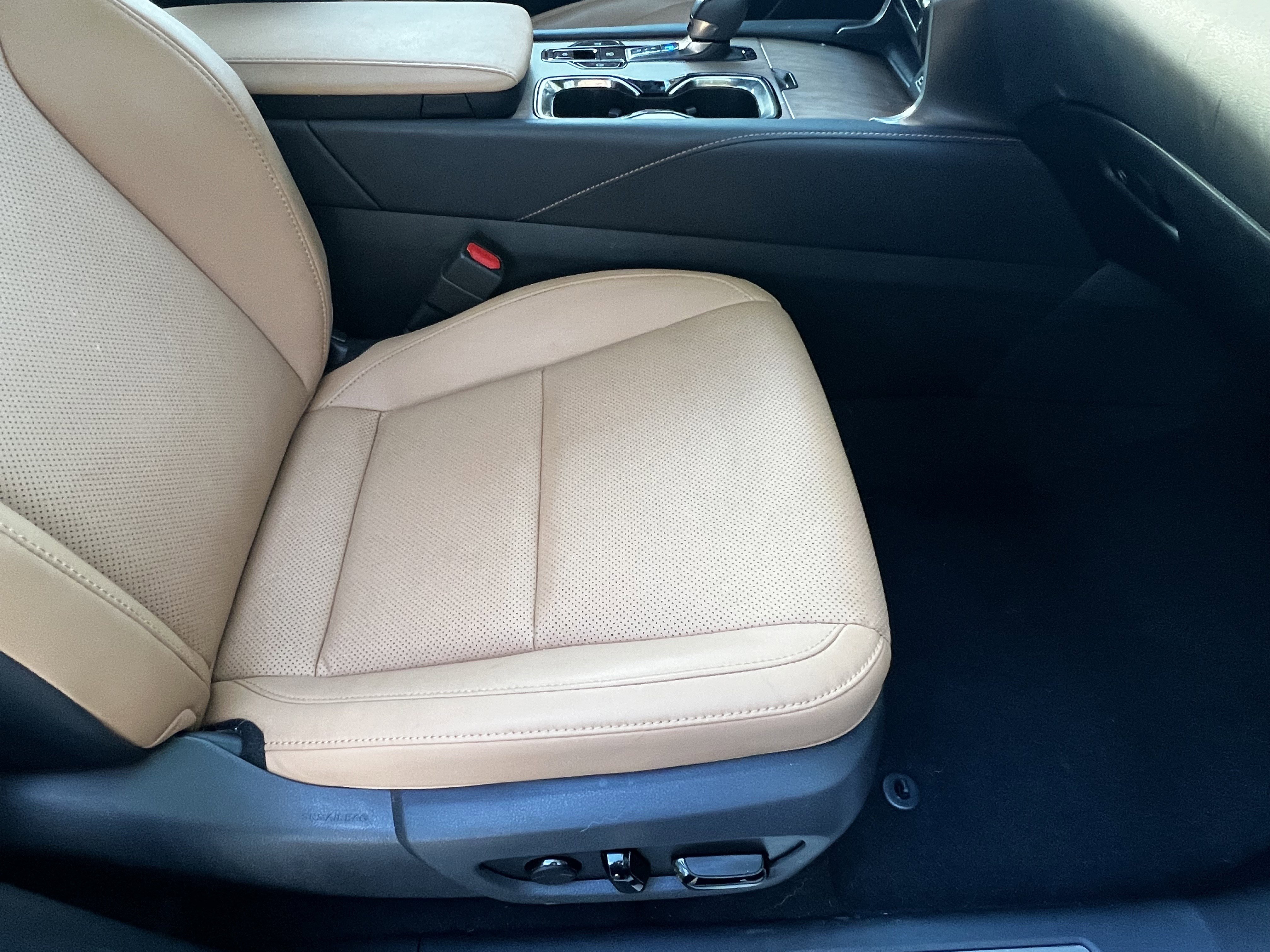 Used 2024 Lexus RX 350 Premium w/ Accessory Package (Z1) FWD image 43