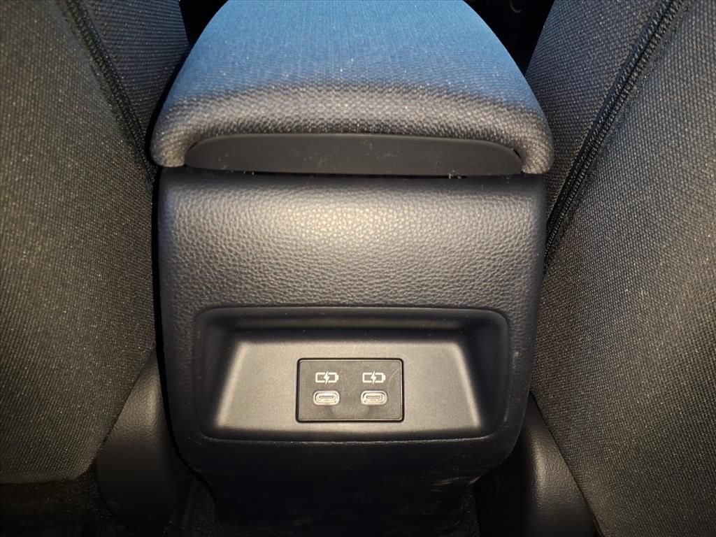 Used 2025 Toyota Corolla LE image 22