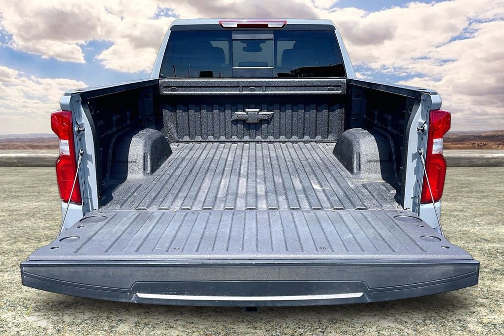 Used 2024 Chevrolet Silverado 1500 LT Trail Boss w/ Convenience Package II AWD/4WD image 7