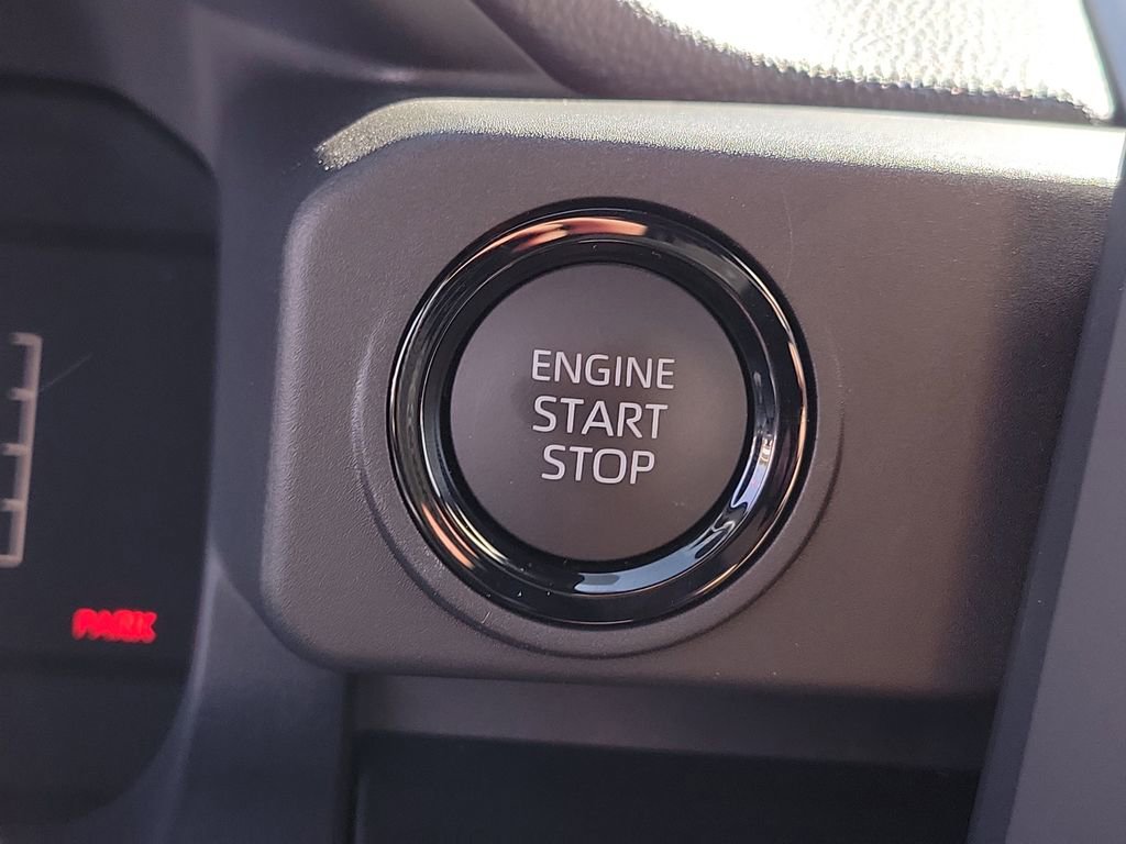 Used 2026 Toyota Tacoma SR image 8