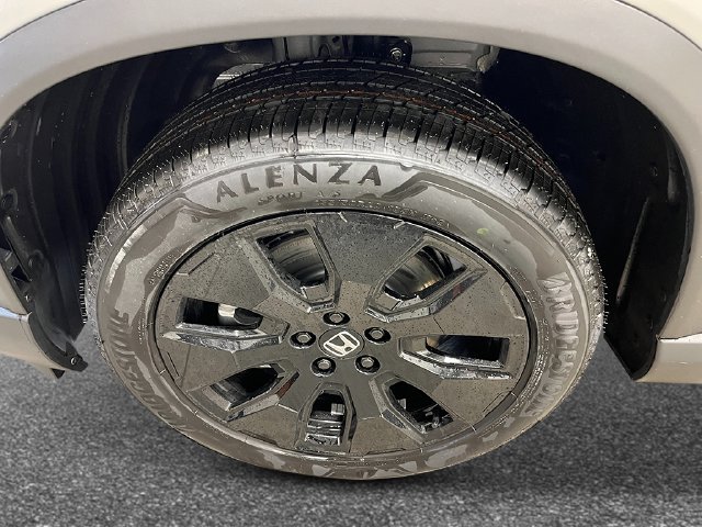 New 2026 Honda Pilot Black Edition image 11
