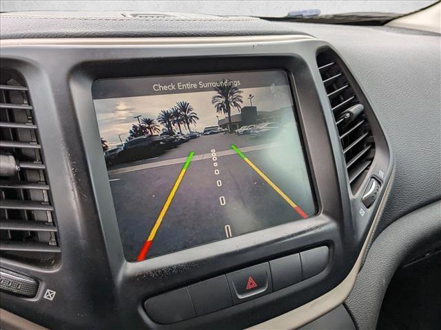 Used 2014 Jeep Cherokee Limited w/ Luxury Group image 14