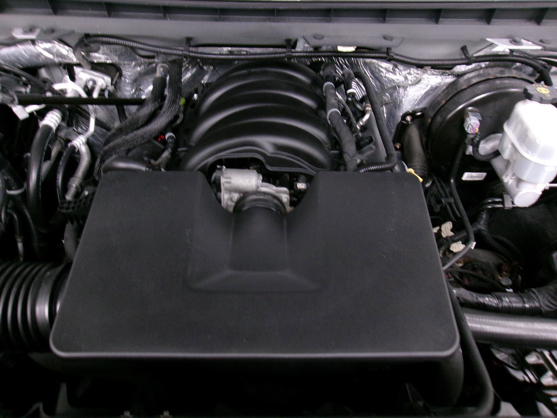 Used 2018 Chevrolet Silverado 1500 LT w/ All Star Edition image 16