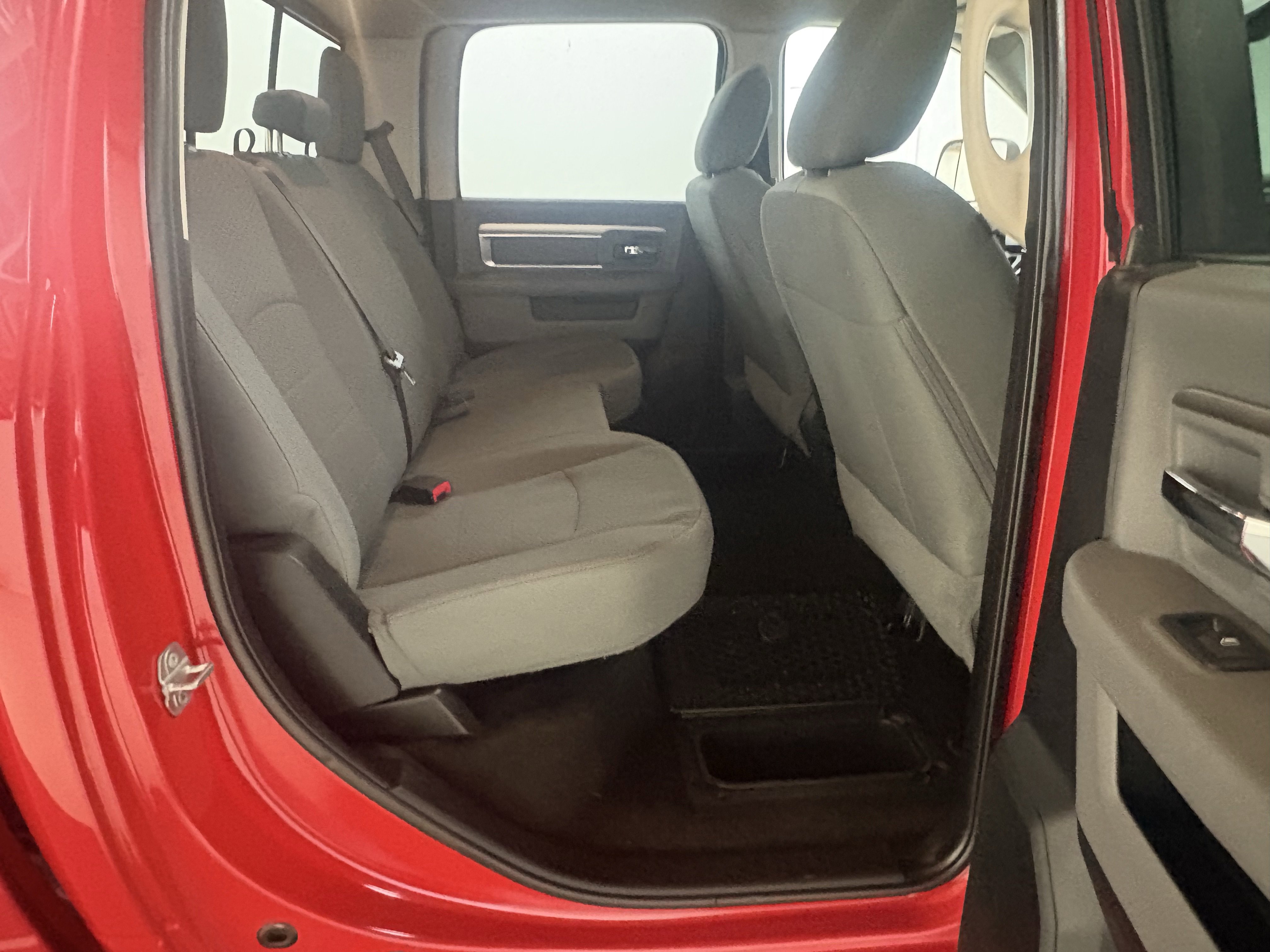 Used 2017 RAM 1500 Outdoorsman image 29