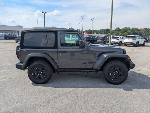 Used 2025 Jeep Wrangler Sport AWD/4WD image 2