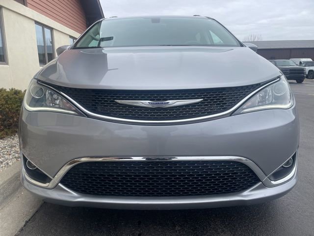 Used 2019 Chrysler Pacifica Touring-L Plus image 13
