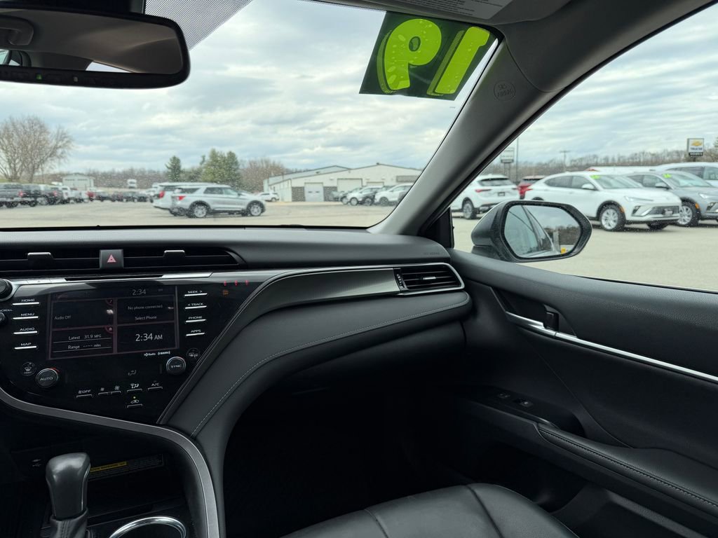 Used 2019 Toyota Camry XSE FWD image 18