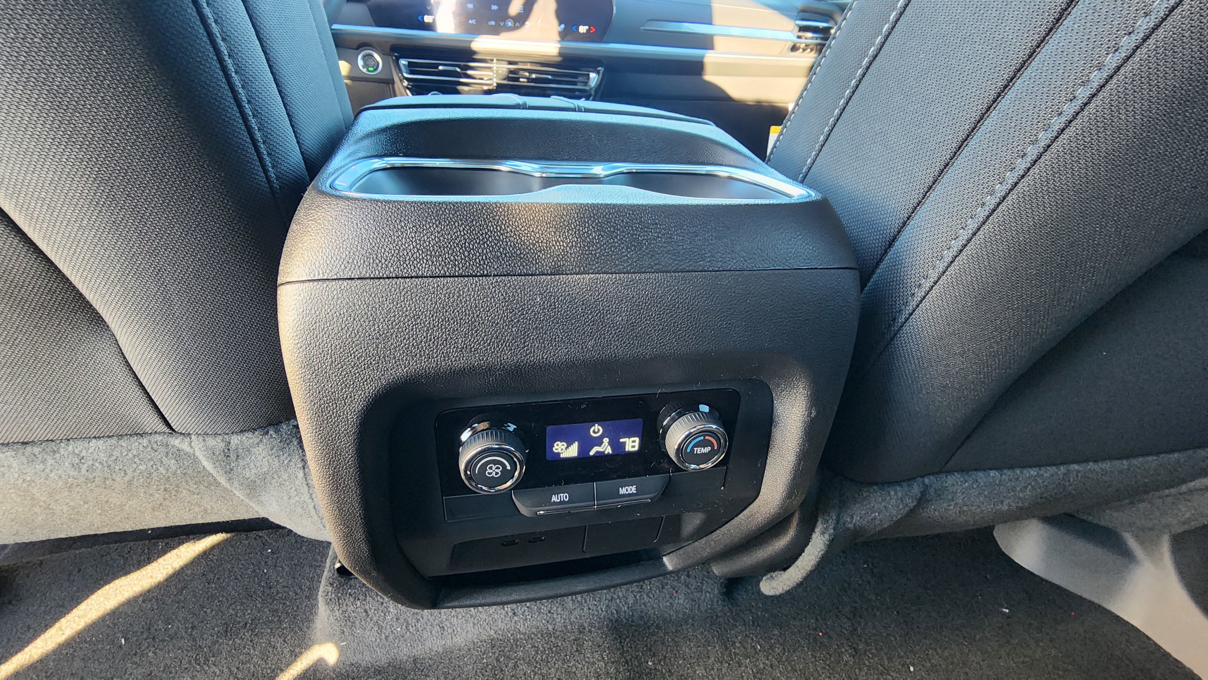 New 2026 Chevrolet Traverse LT image 16