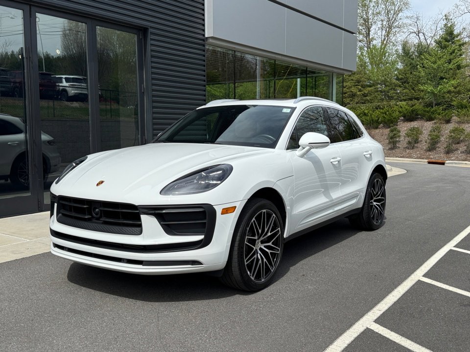 Certified 2023 Porsche Macan