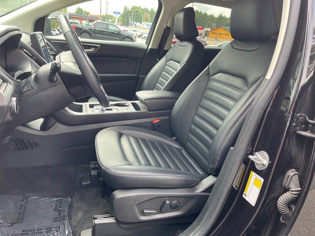 Used 2024 Ford Edge SEL image 13