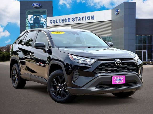 Used 2024 Toyota RAV4 LE FWD image 1