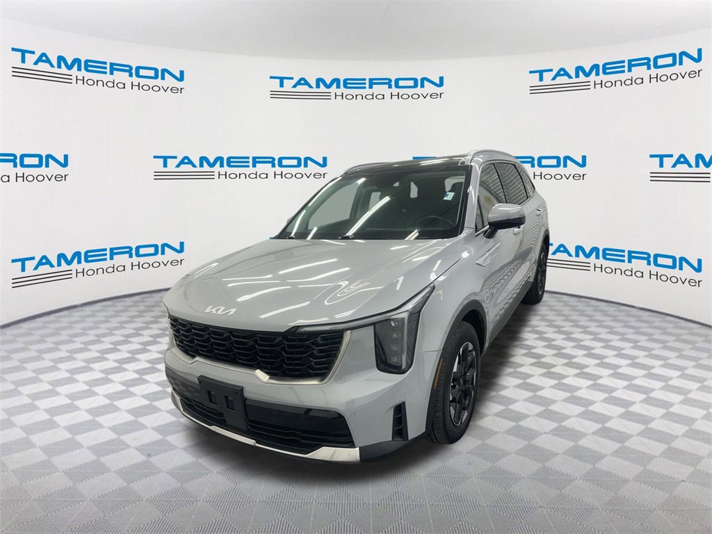 Used 2024 Kia Sorento S w/ Panoramic Sunroof Package