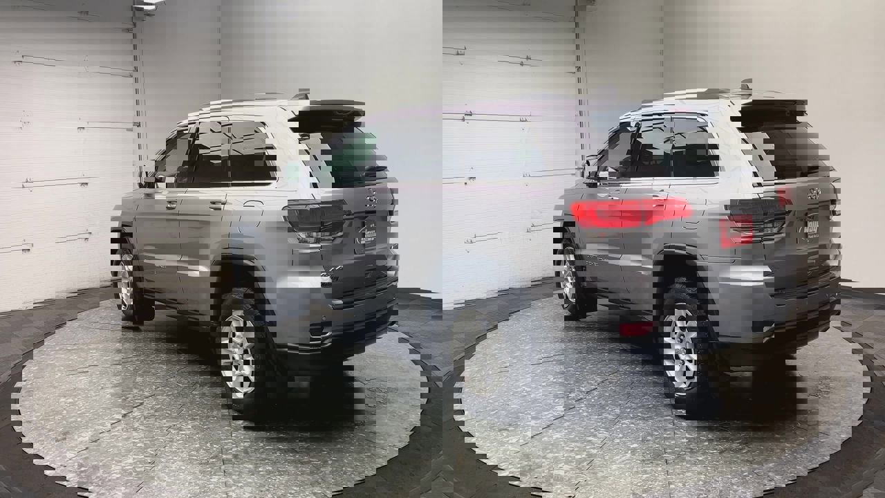 Used 2016 Jeep Grand Cherokee Laredo w/ Quick Order Package 23E image 34