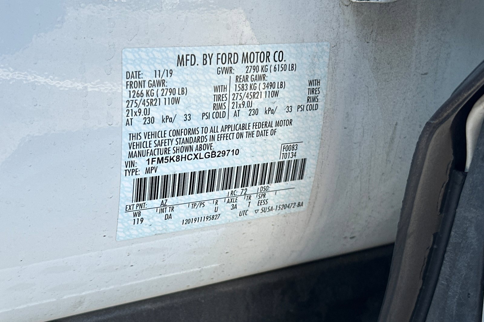 Certified 2020 Ford Explorer Platinum w/ Premium Technology Package image 30