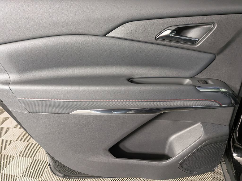 New 2026 Chevrolet Traverse Z71 w/ Driver Confidence Package image 43