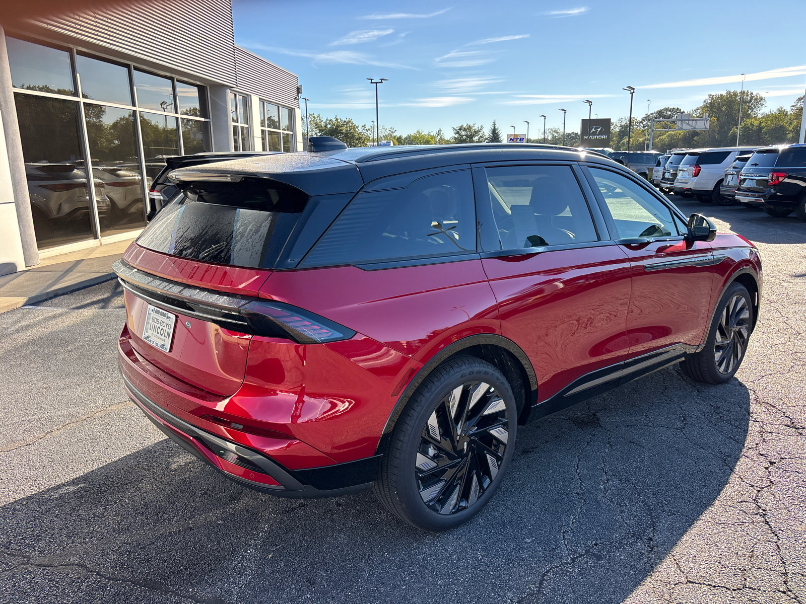New 2026 Lincoln Nautilus Reserve w/ Jet Appearance Package AWD/4WD image 7