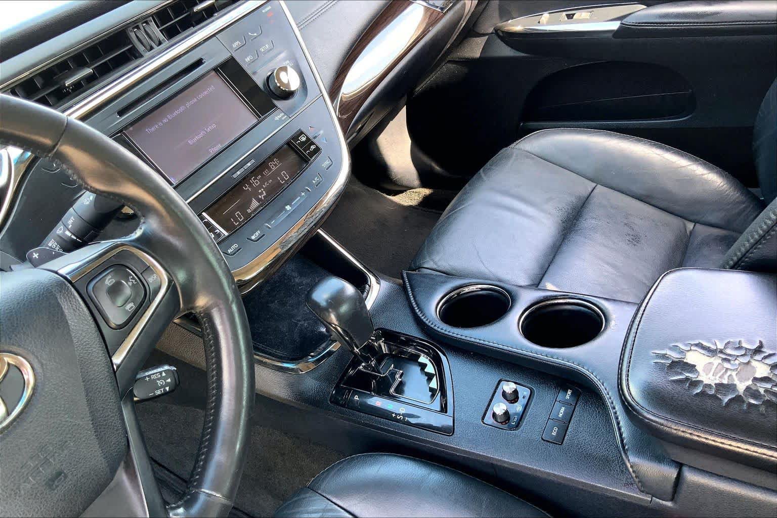 Used 2013 Toyota Avalon XLE Touring FWD image 16
