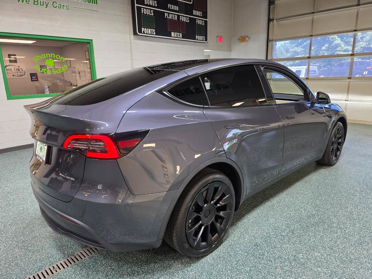 Used 2021 Tesla Model Y Long Range AWD/4WD image 6