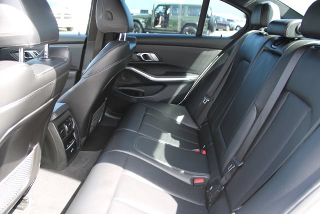 Used 2022 BMW 330e w/ Convenience Package RWD image 41