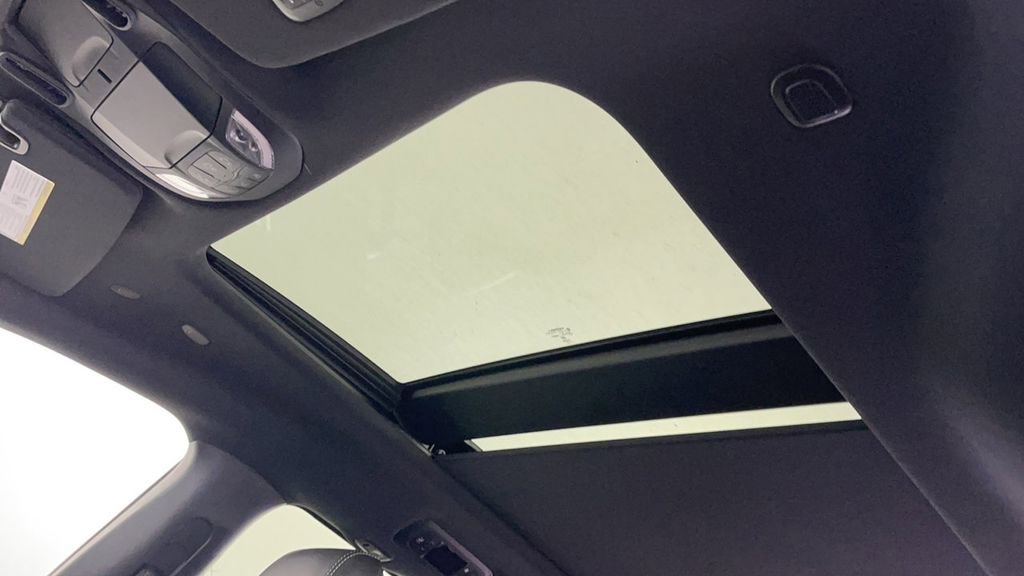 New 2025 Chrysler Pacifica Limited image 32