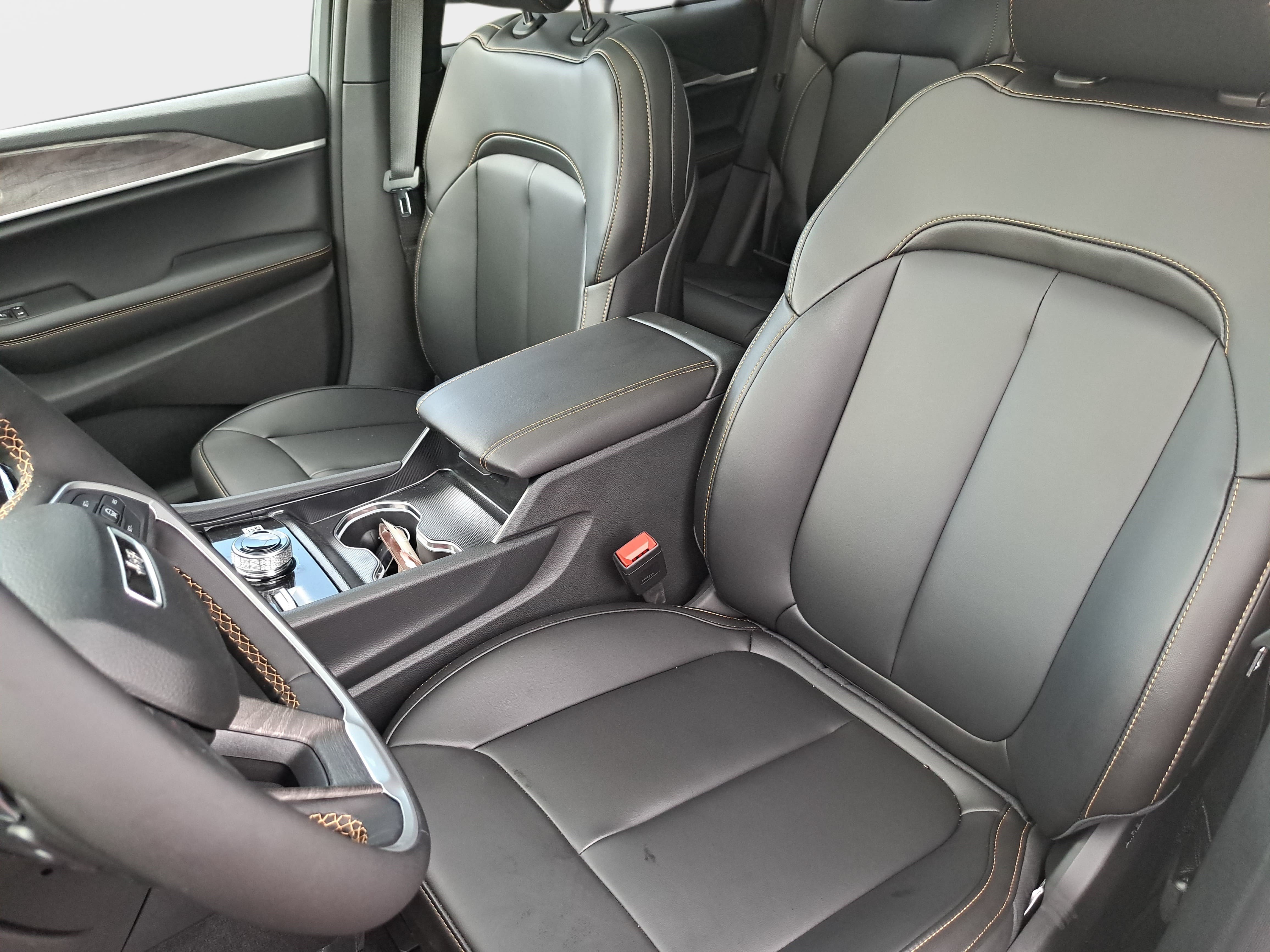 New 2026 Jeep Grand Cherokee Limited AWD/4WD image 15
