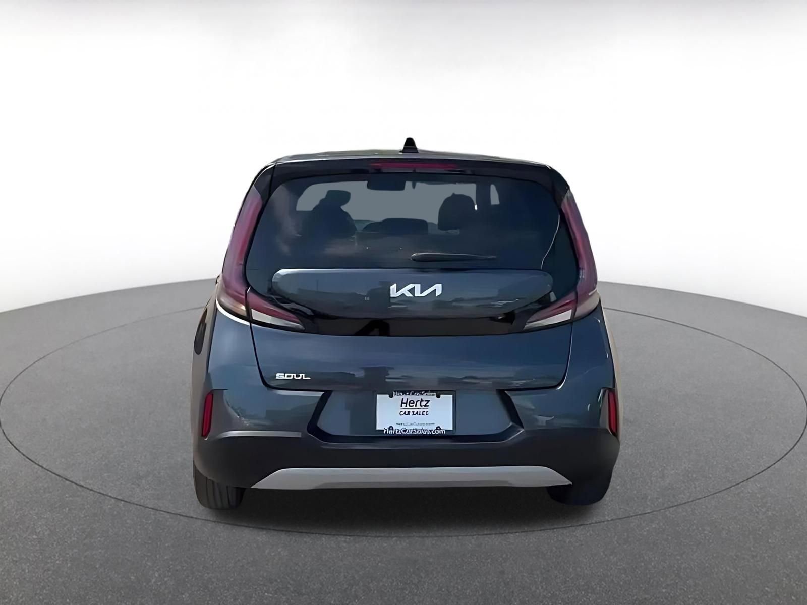 Used 2025 Kia Soul LX w/ LX Technology Package FWD image 12
