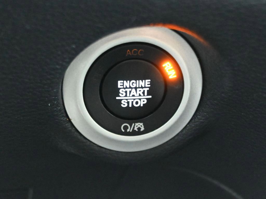 Used 2021 Chrysler Pacifica Limited w/ Premium & Safety Sphere Group image 25