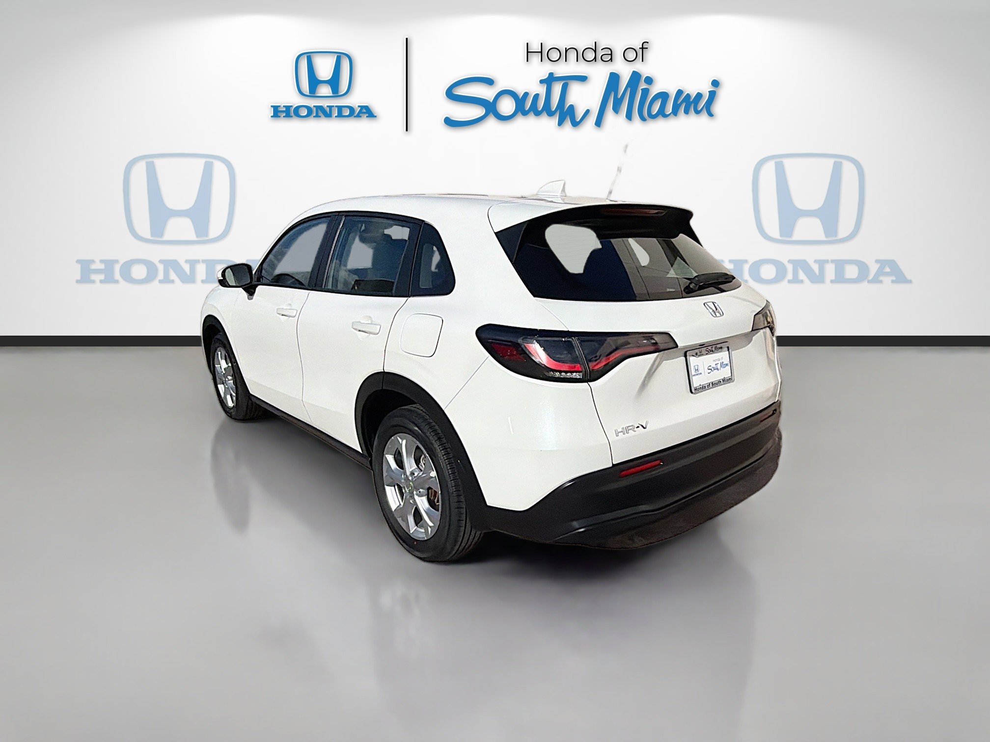 Certified 2025 Honda HR-V LX image 5