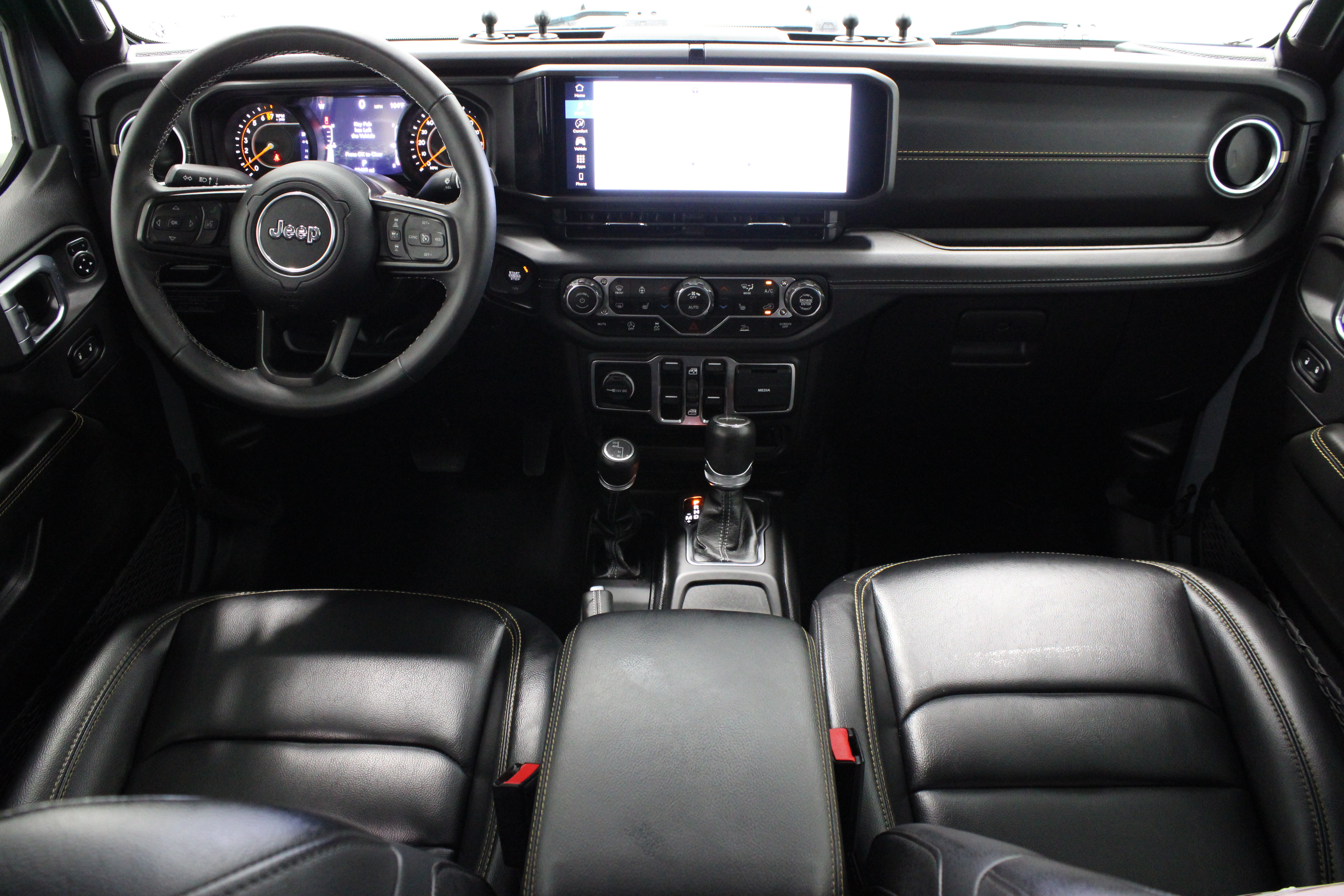 Used 2025 Jeep Gladiator Sport AWD/4WD image 28