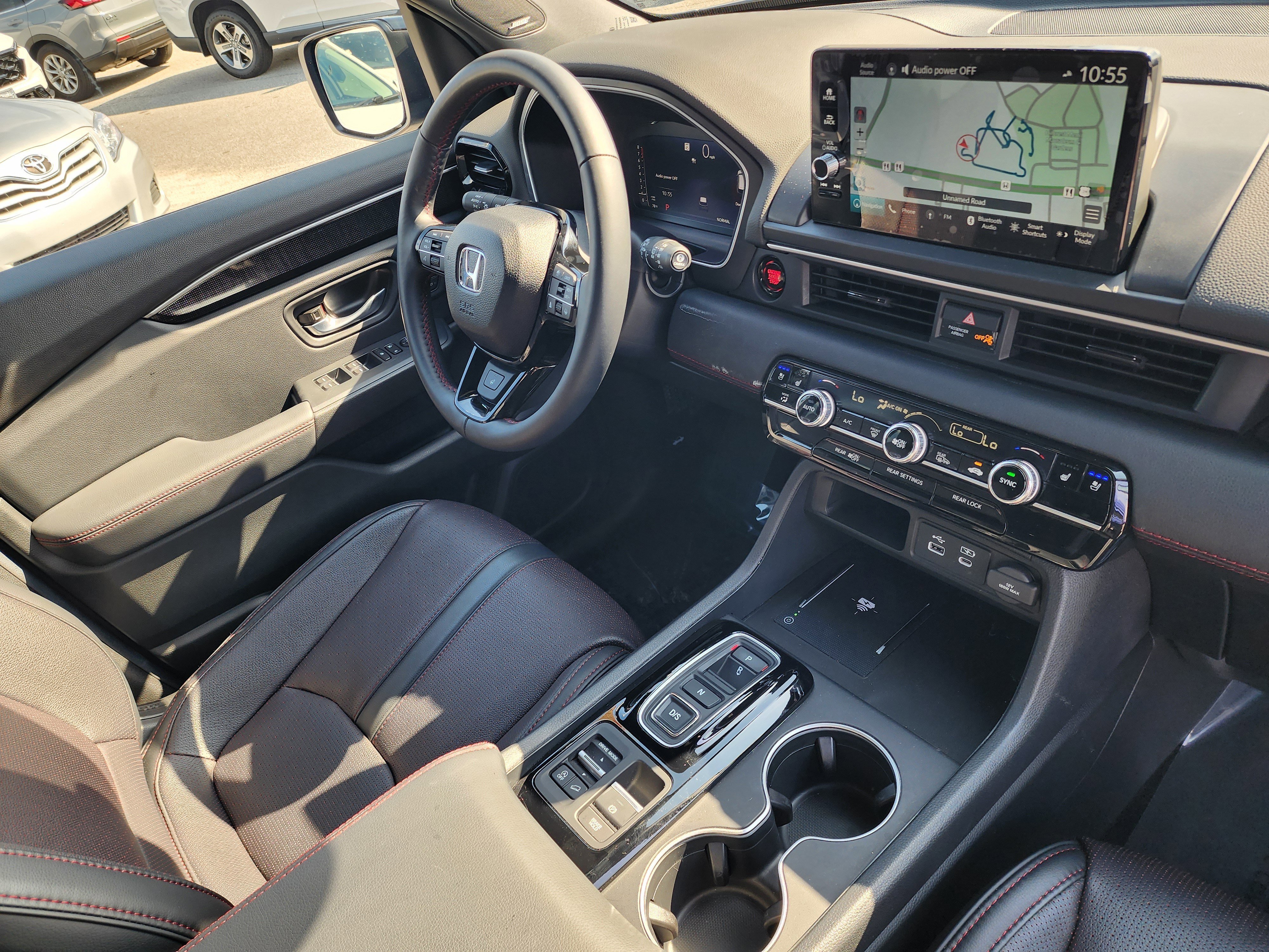 Certified 2025 Honda Pilot Black Edition image 16