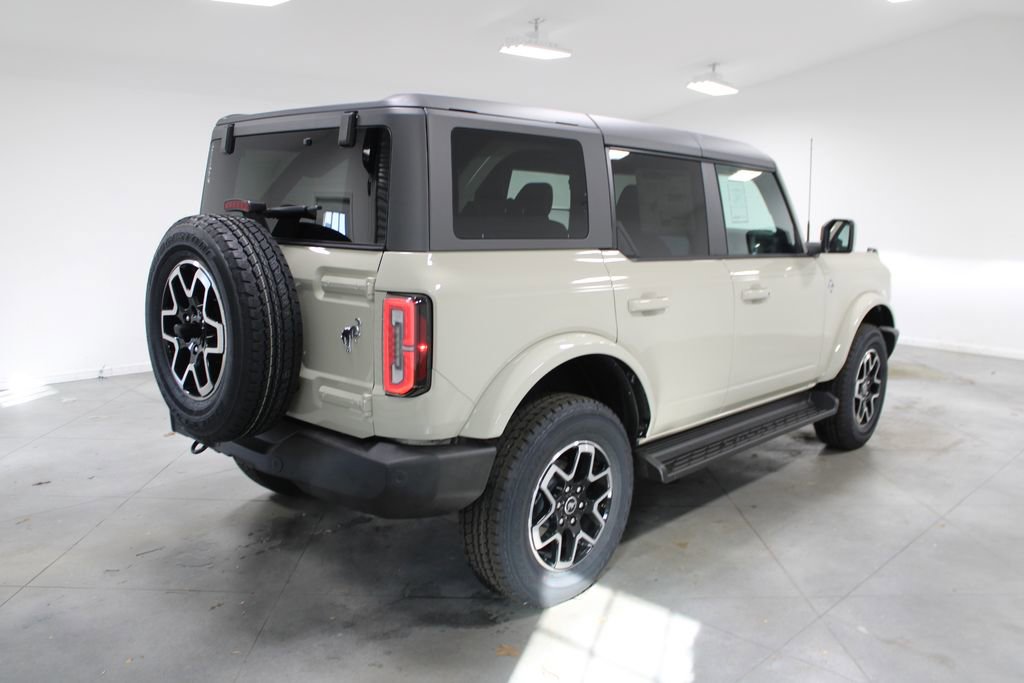 New 2025 Ford Bronco Outer Banks image 8