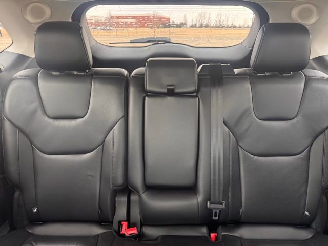 Used 2022 Ford Edge Titanium w/ Class II Trailer Tow Package image 25