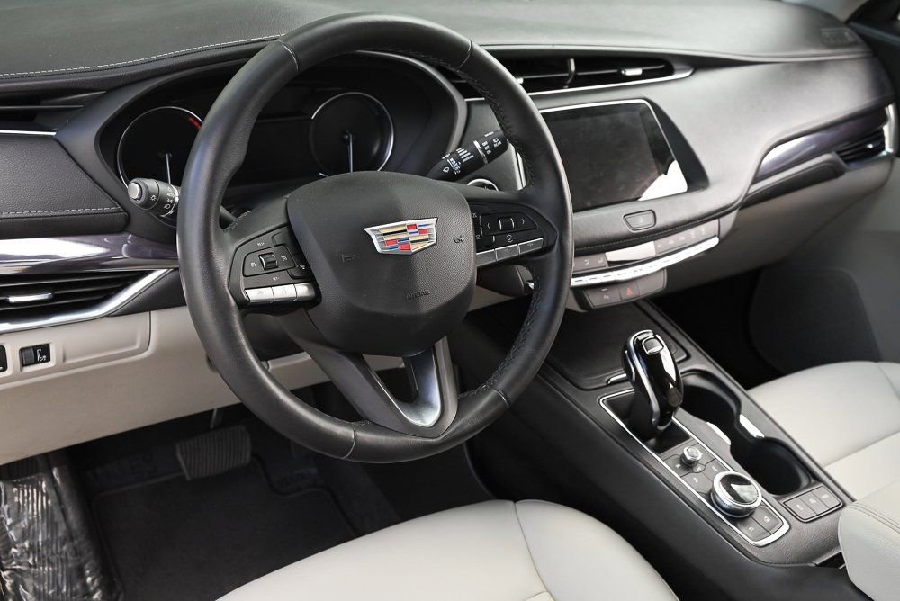 Used 2021 Cadillac XT4 Luxury image 10