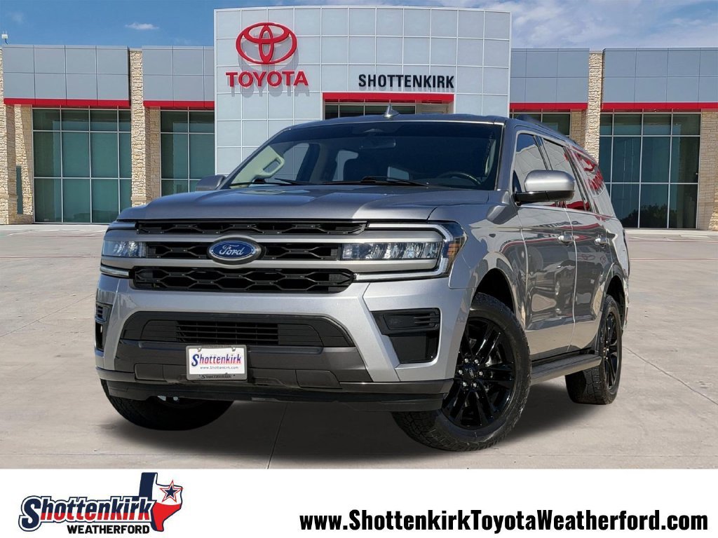 Used 2024 Ford Expedition XLT RWD image 1